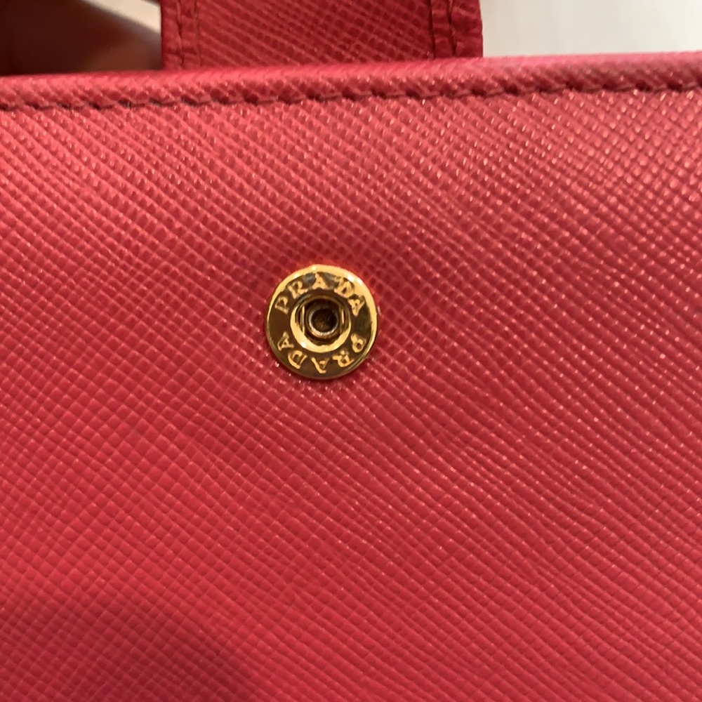 Prada Saffiano Leather wallet - Picture 7 of 17